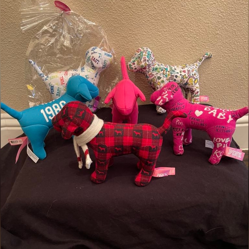 Victoria's Secret PINK Dog Plush Set
